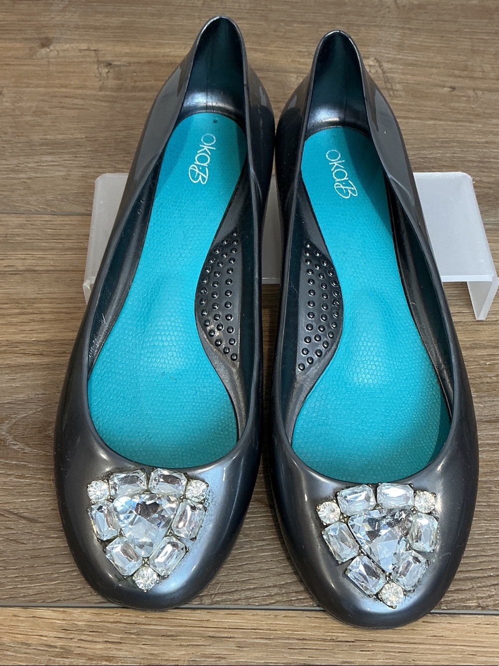 OKA B Bella Dark Grey Jelly Flats with Crystal Toe Embellishment, size 9